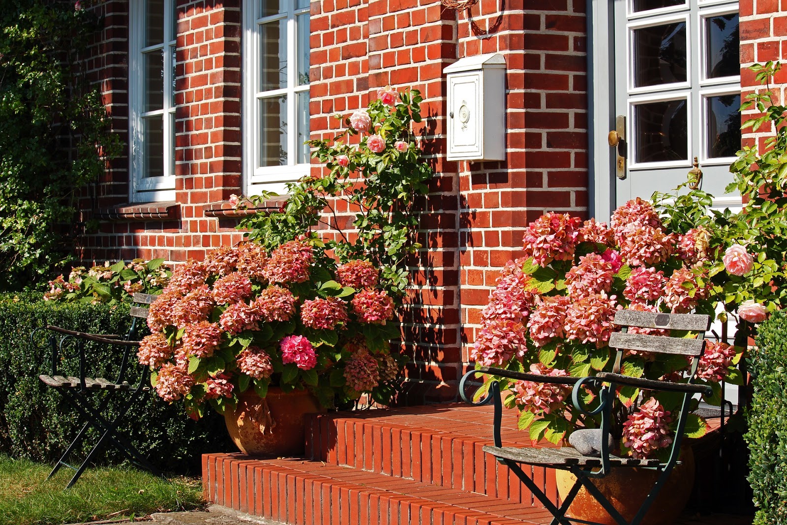 country-life-4498620_1920